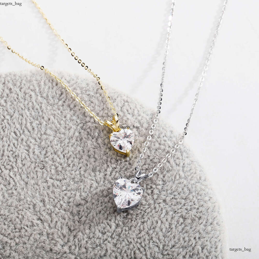 Iced Out VVS D Color Heart Moissanite 1-2 ct Women's Valentine's Day Pendant Gold Plated Necklace
