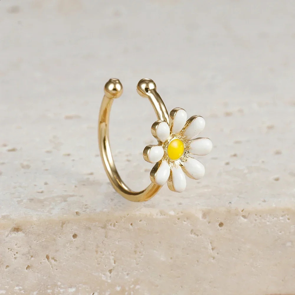 1PC Simple Gold Color Zircon Daisy Enamel Ear Clip Female Cute Non-Piercing Cartilage Ear Cuff Jewelry Gifts 250807