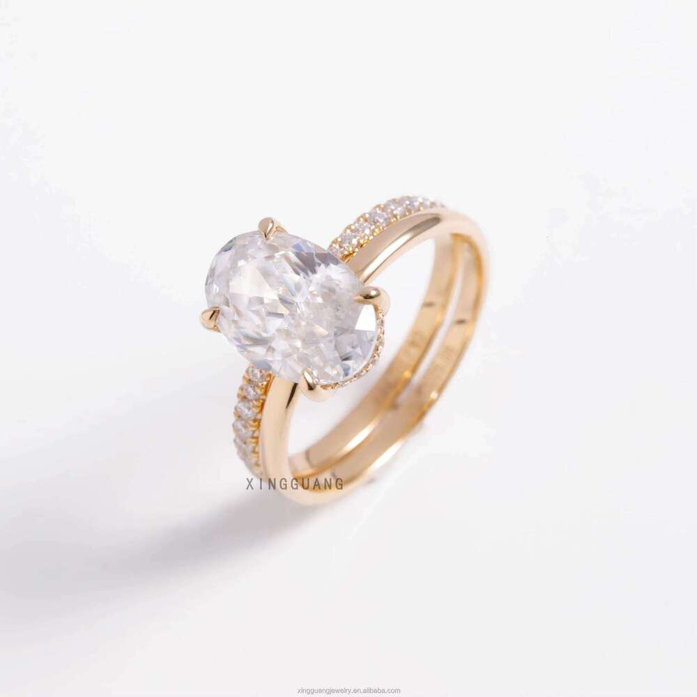 Custom Solid Gold Women Wedding Jewelry 2CT Oval VVS Dia Moissanite Engagement Ring Set