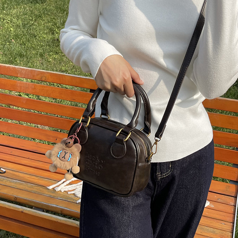 This Year's Trend Versatile Handheld Small Square Luxury Bag Bag 2025 New Autumn Fashion Niche Designer Bag Korean Style Solid Color Single Shoul