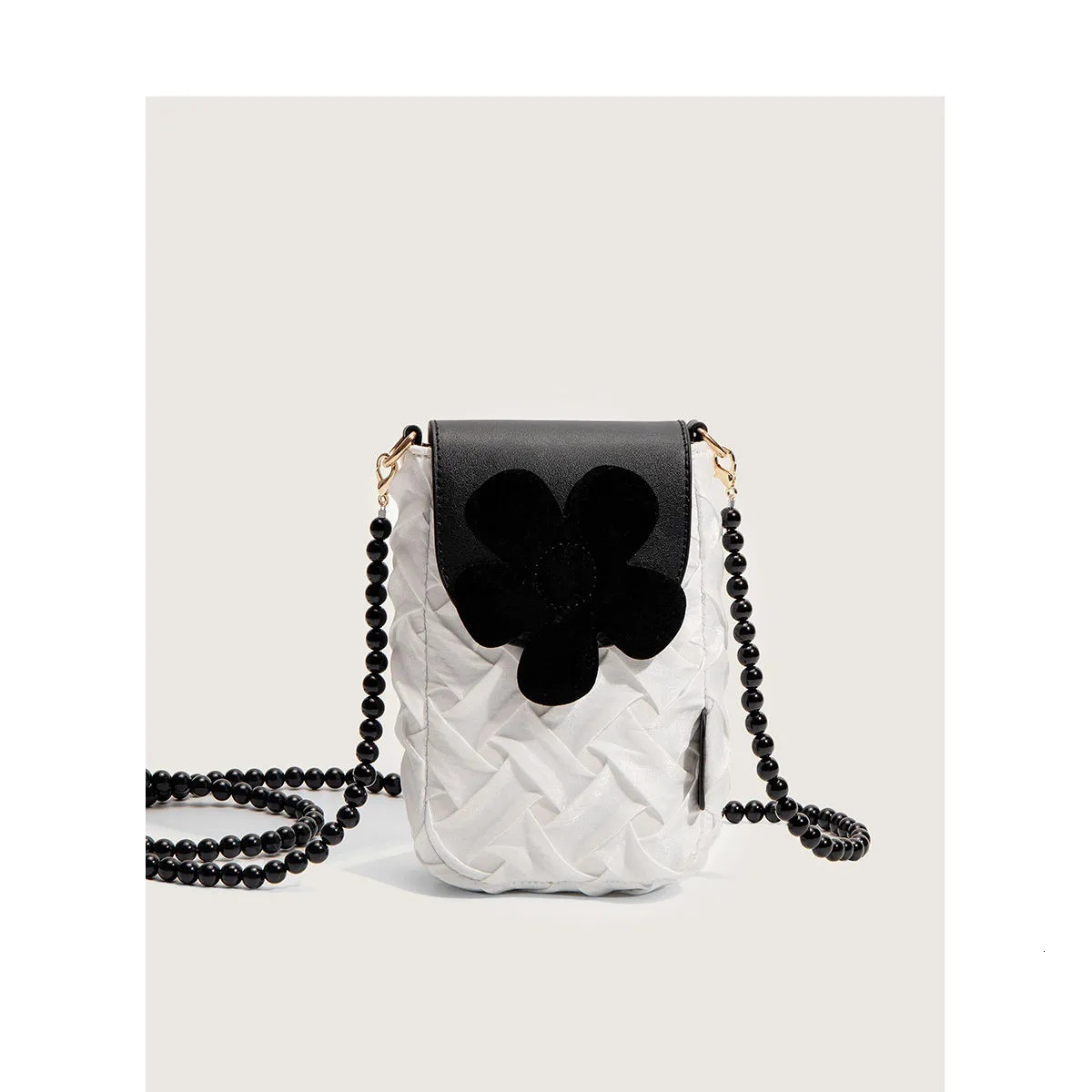 Internet Celebrity Small for Women 2025 New Pearl Chain Crossbody Niche Flower Phone Bag ddmymoon