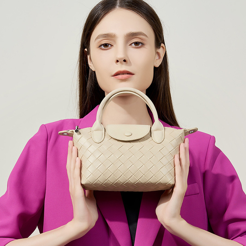 Niche Design Genuine Leather Small Trendy New Cowhide Woven Women's Dumpling Phone Handheld Crossbody Bag