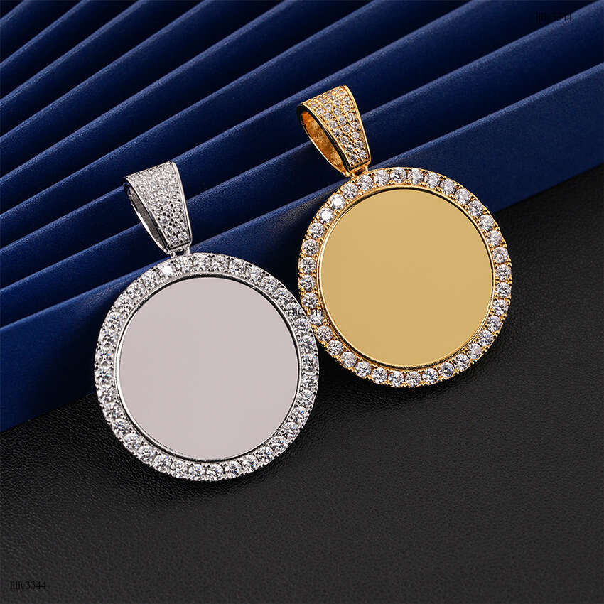 Hip-Hop Personality Sier Moissanite Frame Pendant Necklace for Men and Women Accessories