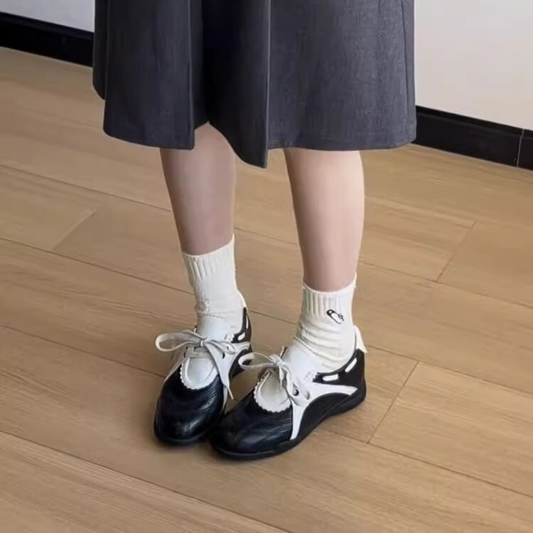Color blocked women's Dexin shoes 2025 designer's new flat shoes, height increasing casual sports shoes