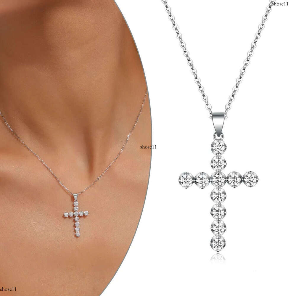 S Sier Starry Sky round Cross Pendant Moissanite Inlaid Womens Wholesale Necklace