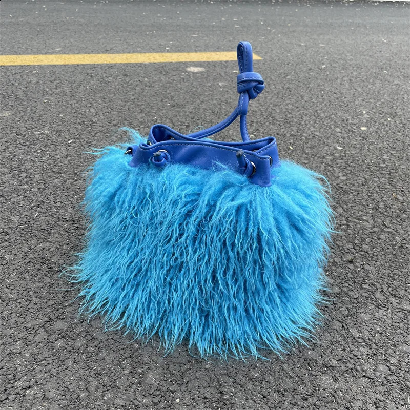 Wool Womens Plush Shoulder Bags Y2k Faux Fur Drawstring Bucket Bag Fashion Female Furry Purse Tote Handbags 250809