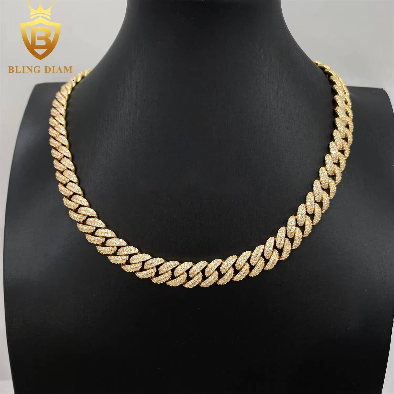 High Quality Fashion 10MM S925 Silver Hip Hop Cuban Link Chain VVS Moissanite Iced Out Cuban Necklace