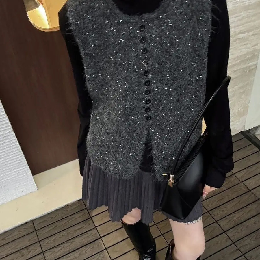 Sequin Slit Round Neck Knitted Vest for Women Spring and Autumn Loose Horse Clip Sweater 250809