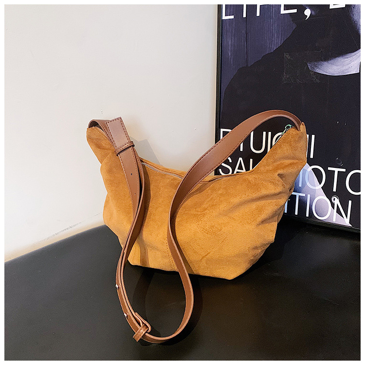 Autumn Winter Vintage Plush Single Shoulder Bag For Women Matte Luxury Bag Underarm Dumpling Designer Bag Bag High-end Suede Large Capacity Pleated Cr