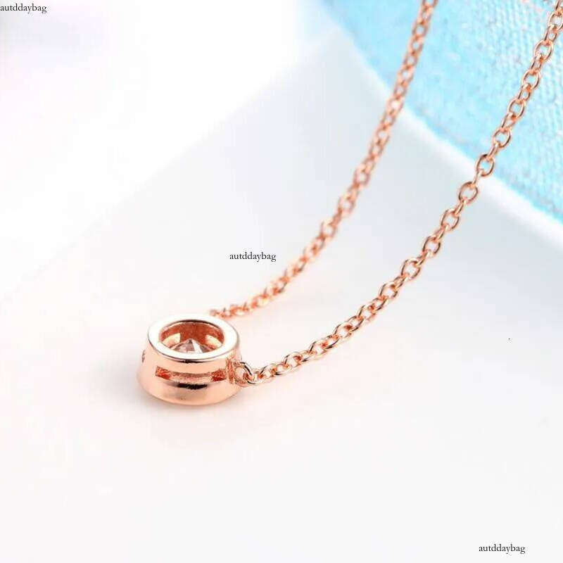 Simple Fashion Solitaire Pendant Women Jewelry Sterling Sier Rose Gold Plated 5A Cubic Zircon Emerald Ruby Party Girl Wedding Clavicle Necklace Gift