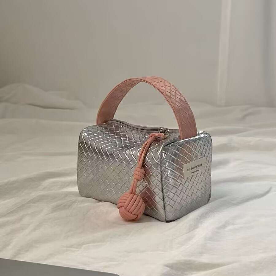 Sier and Pink Gradient Woven Pattern 2025 New Handbag Small Portable Makeup Storage Organizer Bag