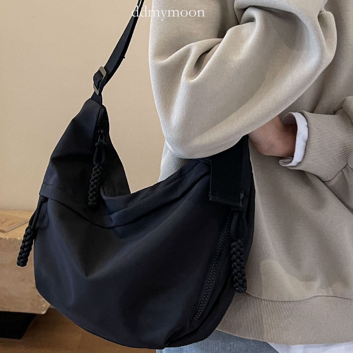 This Year's Trend Oxford Cloth Crossbody Women New Casual Shoulder Bag for Students Class Commuting Dumpling Bag. ddmymoon