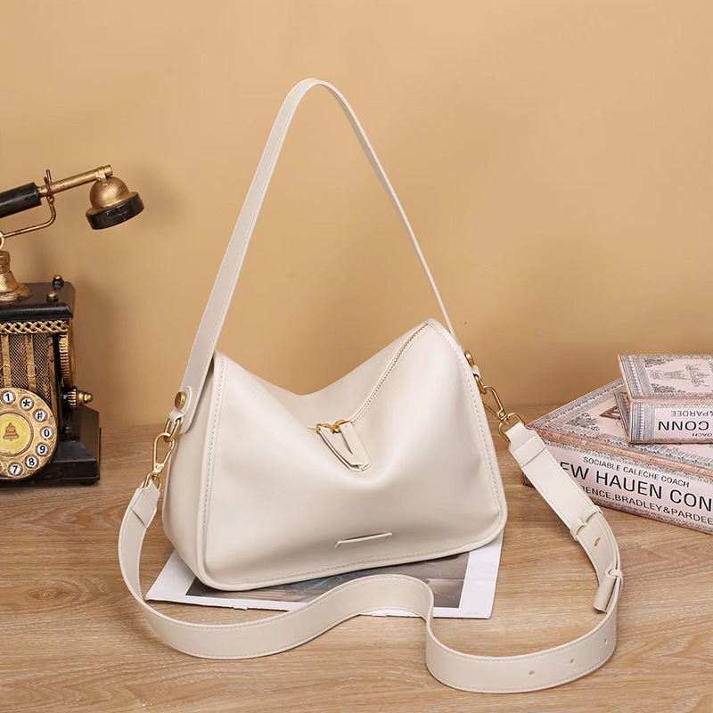 2025 New Luxury Handbag High Quality Niche Leather Large Capacity Women's Crossbody Bag Free Shipping Designer Luxury Single Shoulder Underarm Wo