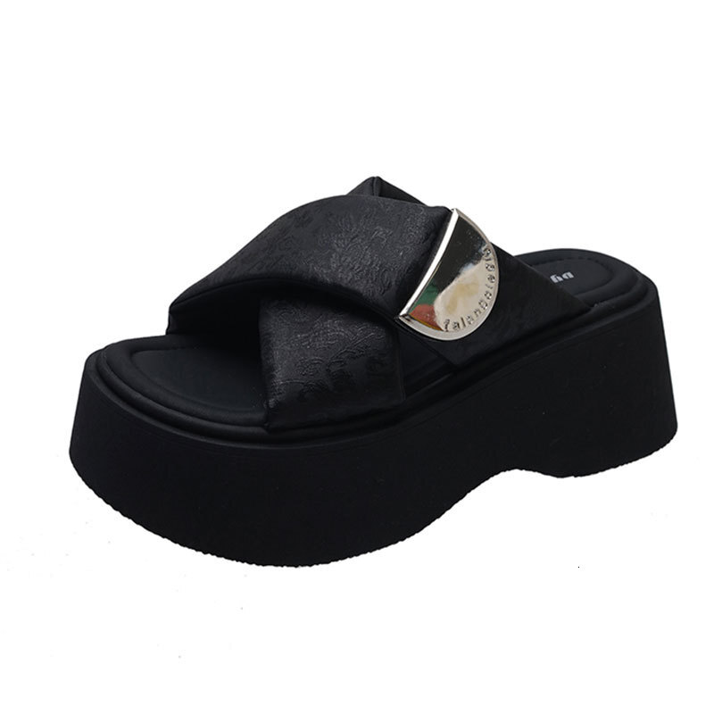 High end style thick soled women's sandals summer outdoor fashion new style super popular height increasing slippers designer sandals