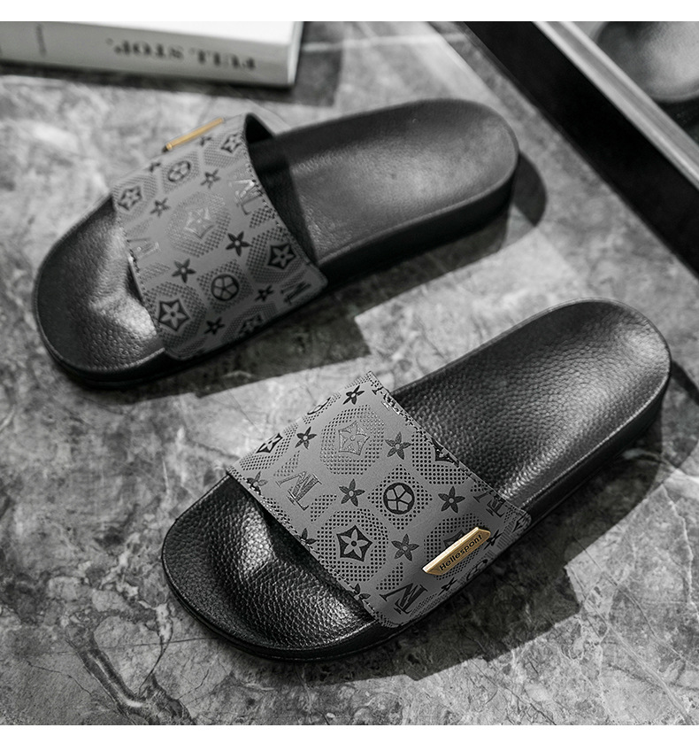 Designer Slippers 2025 Men's large one-piece flip-flops Outdoor flip-flops Couple fashion Casual outerwear Cross-border Hot Beach shoes Free ship