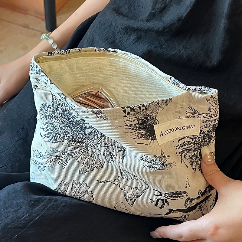 Cross-border Simple Makeup Bag Portable Skincare Luxury Bagfree Shipping Designer Storage Bag Travel Toiletry Bag Underwear Bag Canvas Bag Clutch Bag