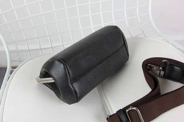 Women Messenger bag Retro Kiss Lock Shoulder Crossbody Bags for Female Clip Bag Black Pu Leather Handbags Phone Purse bolsas