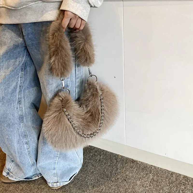 Plush Women Armpit Purse with Chain Fluffy Versatile Shoulder Bag Faux Fur Fashion Underarm Bag Ladies Winter Furry Tote Handbag 250809