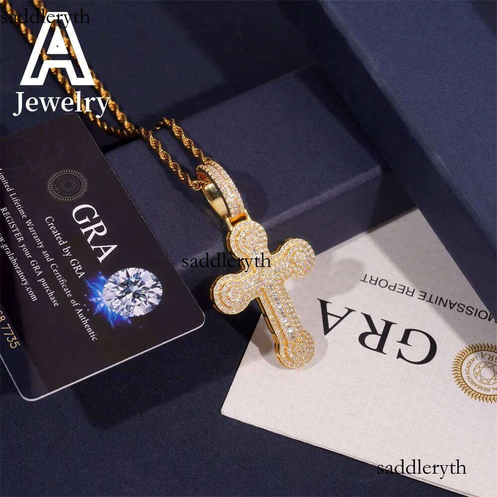 New Arrivals Hip hop sterling sier moissanite iced out shining cross pendant ea 18
