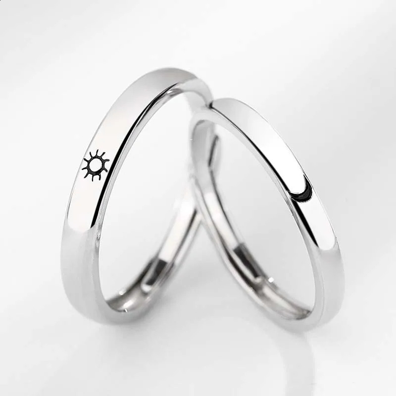 2Pcs Sliver Color Sun Moon Couple Rings for Women Men Simple Heart Matching Open Adjustable Finger Ring Set Wedding Jewelry Gift 250805