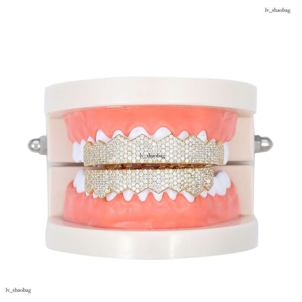 Gold-Plated Micro-Paved Zircon 8-Piece Gold Teeth Set Hip Hop Style