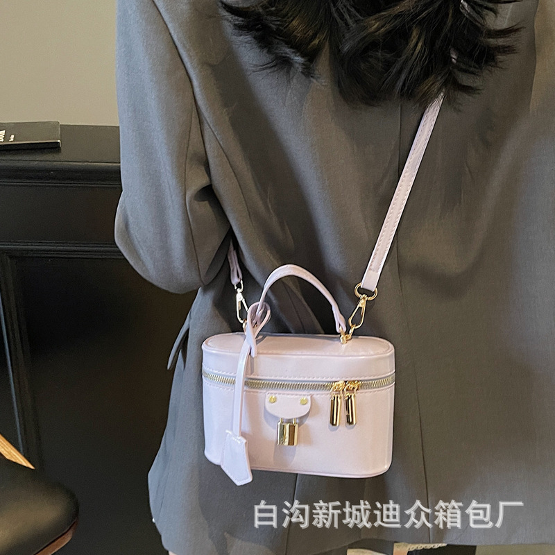 Cross-border Makeup Bag Women's Bag 2025 Summer New Handheld Box Bag High-end Fashion Niche Luxury Bagfree Shipping Designer Design Crossbody Bag