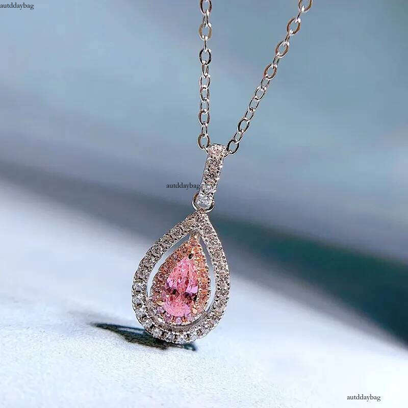 2024 Choucong Ladies Jewellery Water Drop Pendant Stunning Sterling Sier Pear Cut Pink Moissanite Dia Party Women Wedding Beach Cicle Necklace Gift