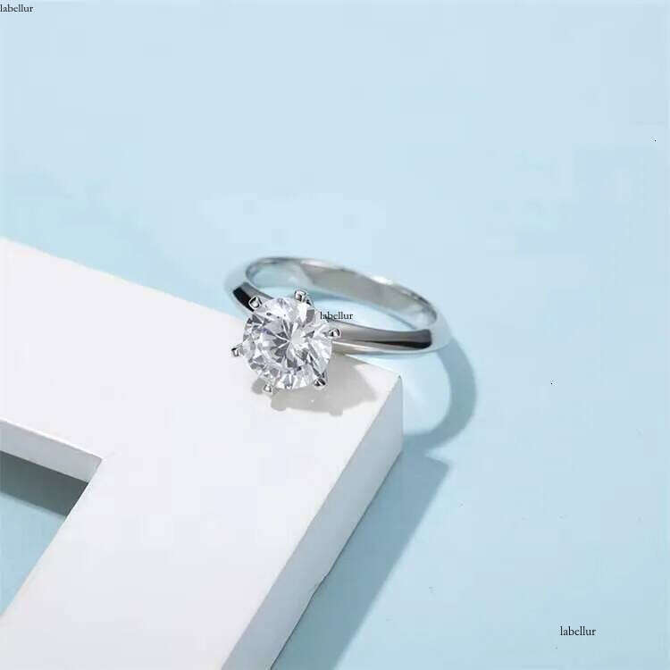 14K White Gold Heart Solitaire DEF VVS Moissanite Dia Ring