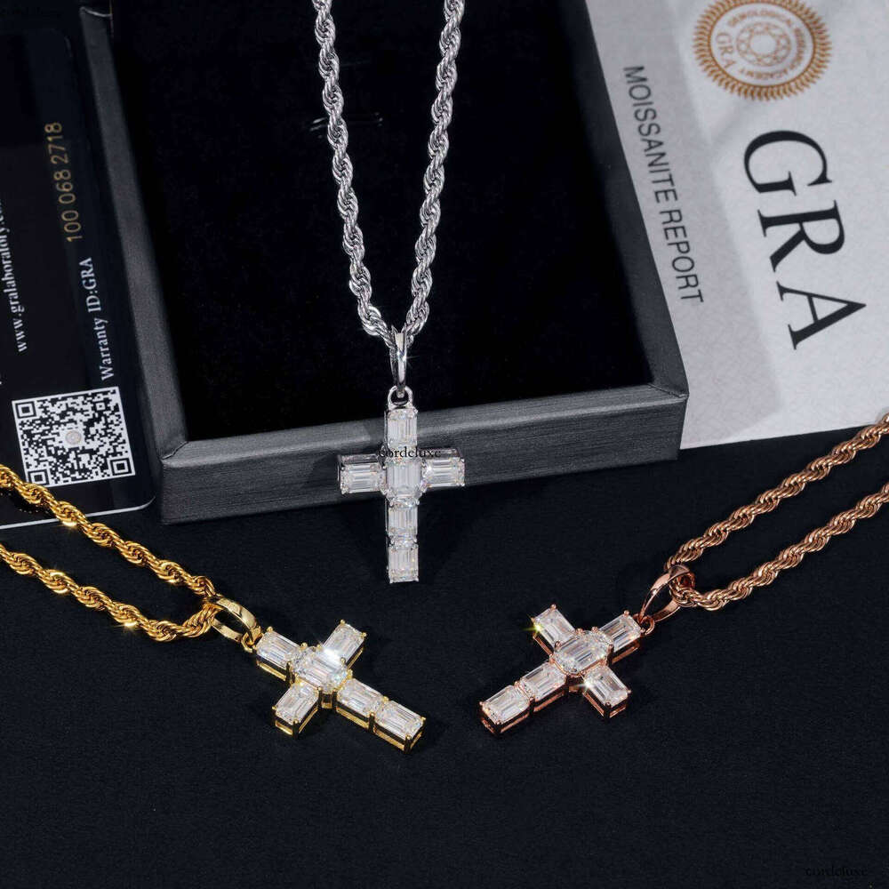 New cross hip-hop pendant sier inlaid moissanite personalized fashion style mens and womens necklace accessories