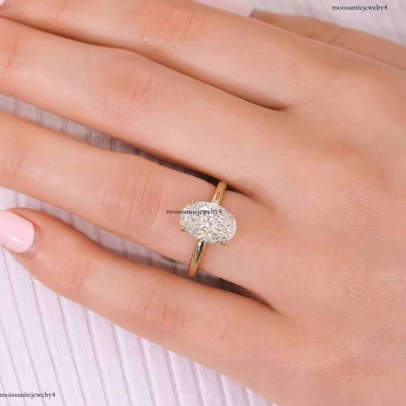 Fine Classic Style Gold 8X10mm 3CT Oval Cut VVS Moissanite Dia Ring for Wedding Jewelry
