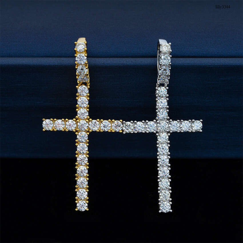 Ins Hip-Hop Personality Iced Out VVS Cross Full Inlaid D Color Moissanite Necklace Pendant