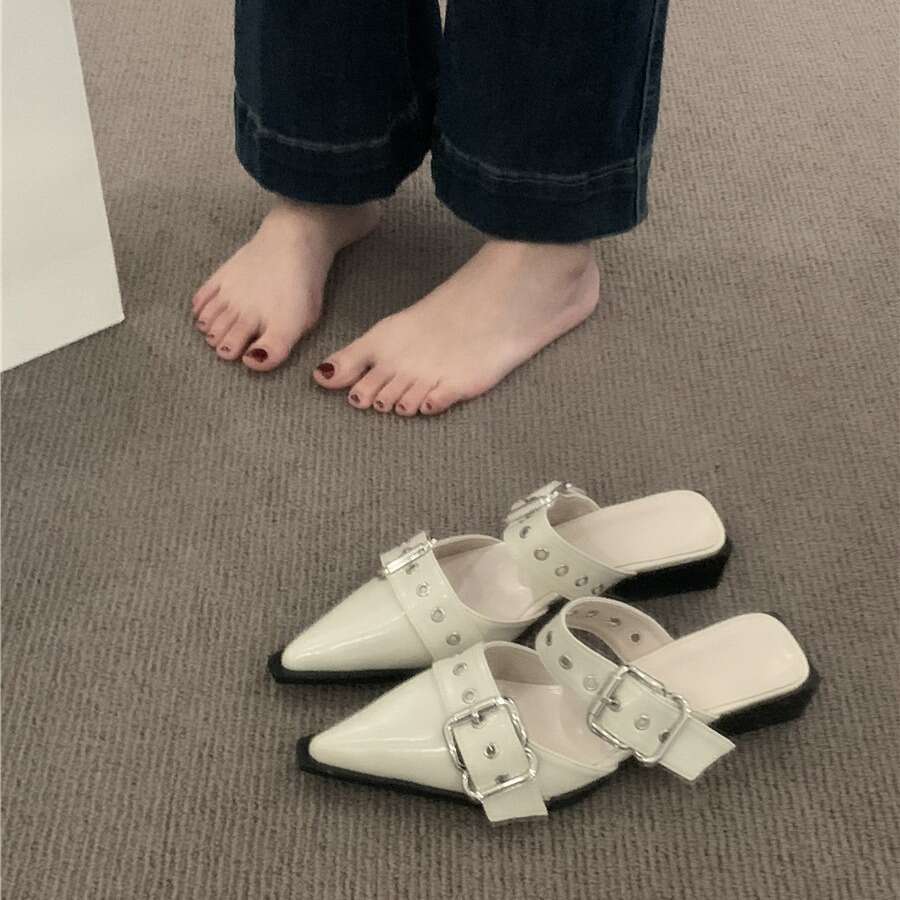 2025 New Women's Summer Outdoor Thick Low Designer Shoes Heel Belt Buckle Half Closed British Style Pointed Toe Slippers