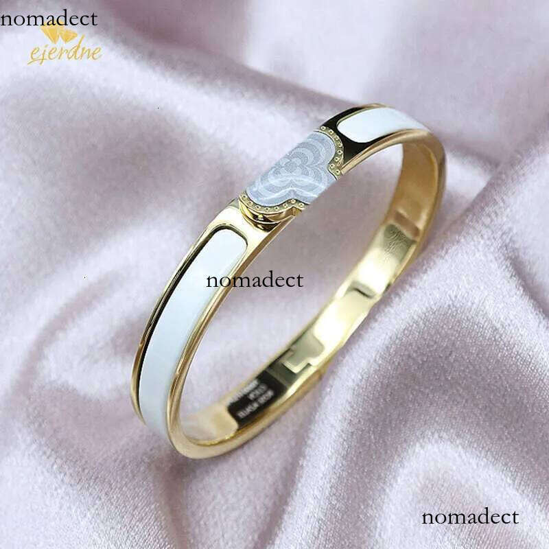 Custom Glod Clover Bangle Gradient Colors Titanium Steel Bracelet non fading high quality classics designer jewelry sier bracelets for Unisex Lovers g