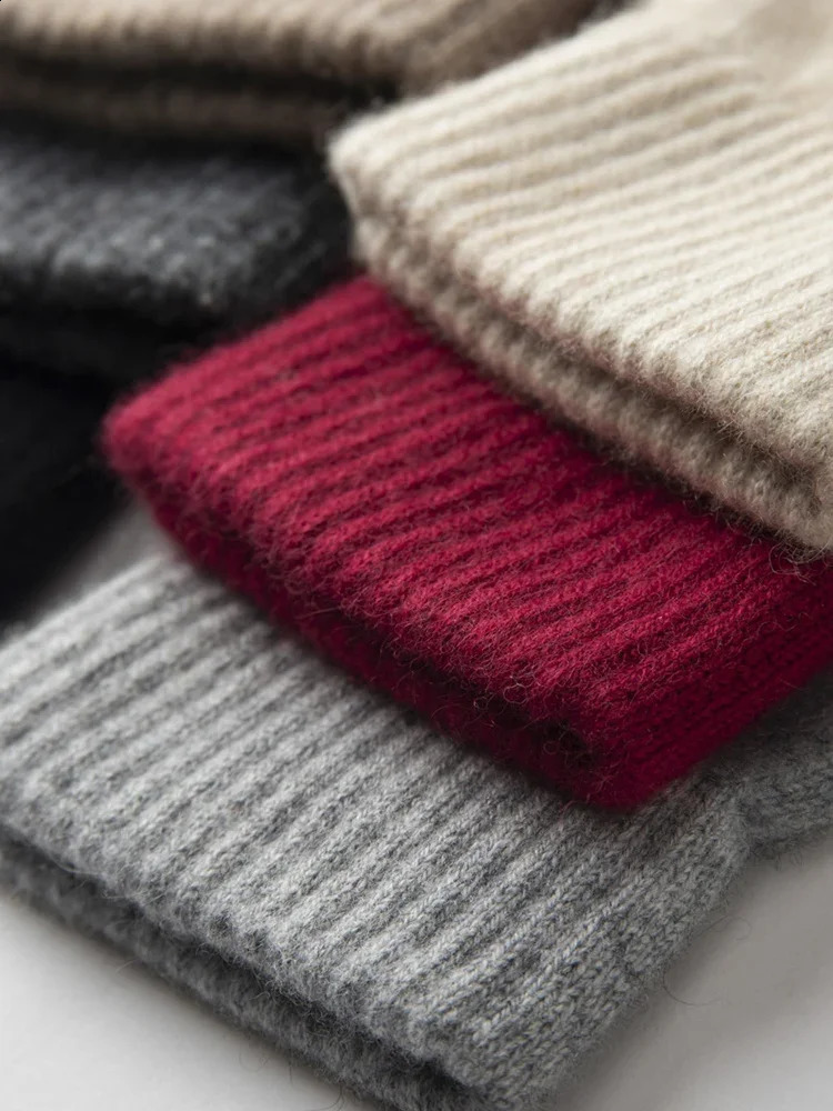 Men 100% Cashmere Knitted Gloves Touchscreen Autumn Winter Christmas Gloves Warm Wrist Length Classic Male Mittens 250807