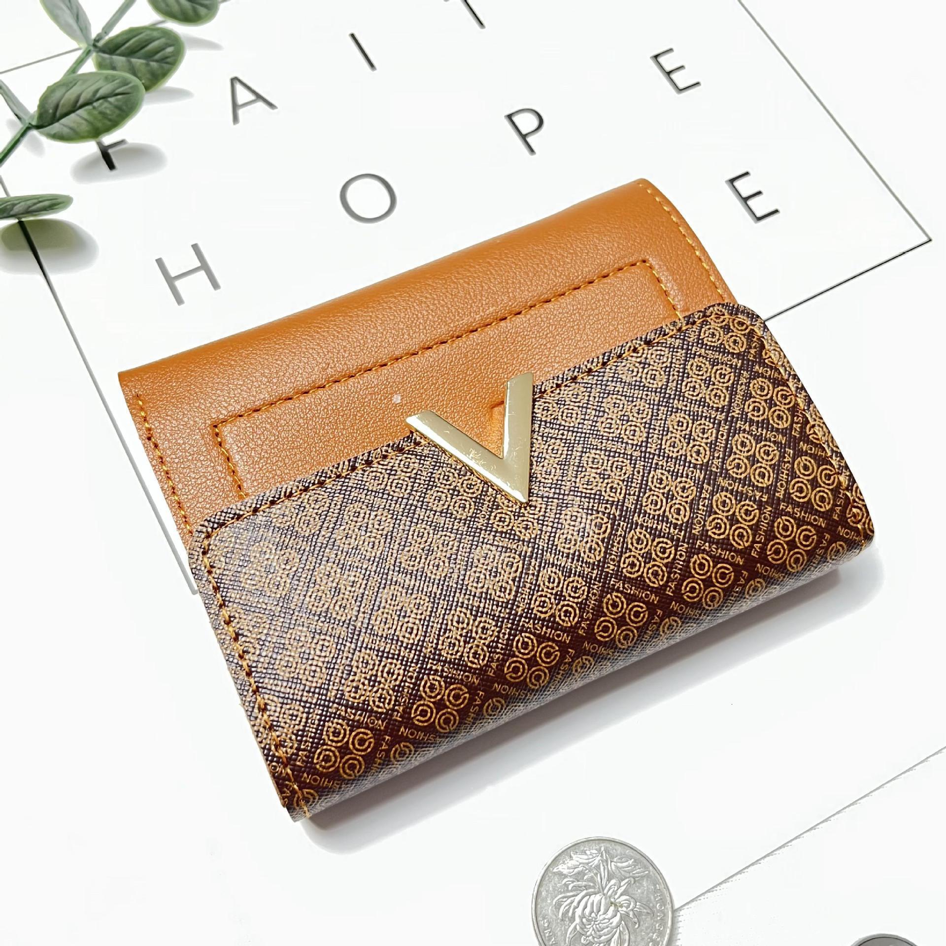 Girl's Ins Style Small Wallet Luxury Bag Female Short 2023 New Japanese And Korean Simple Card Holder Student Versatile Folding Leather Wallet
