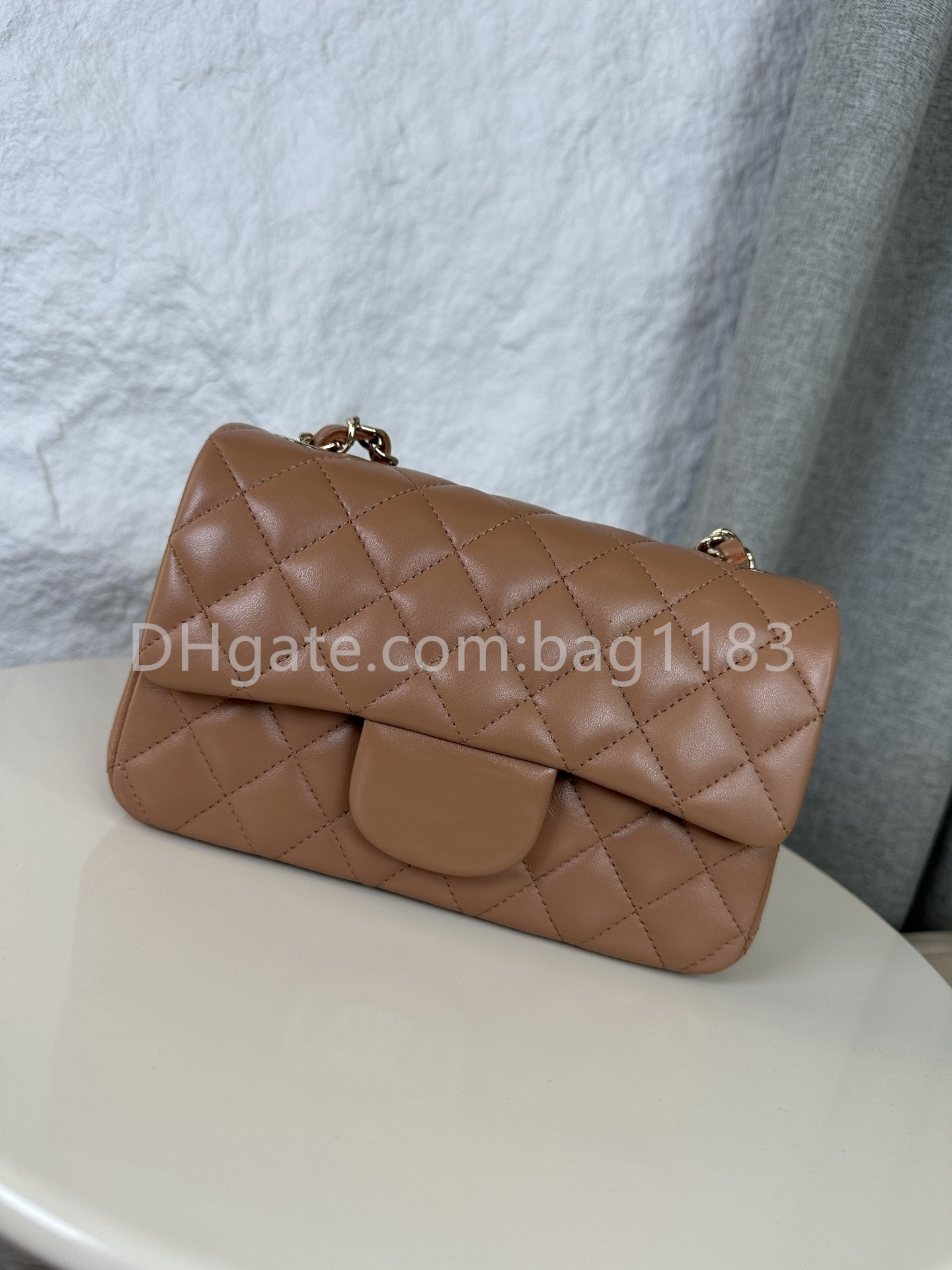 10A Designer bag high-quality classic flip shoulder bag fashionable women's shoulder bag wallet fashionable 20cm high-quality hand-held leather bag 116