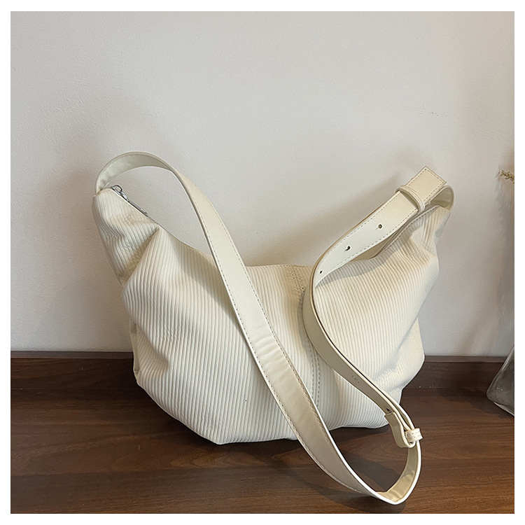 Cross-border Wholesale New Korean Designer Bag Niche Single Shoulder Underarm Bag Retro Crossbody Dumpling Bag Women's Single Luxury Bag Shoulder