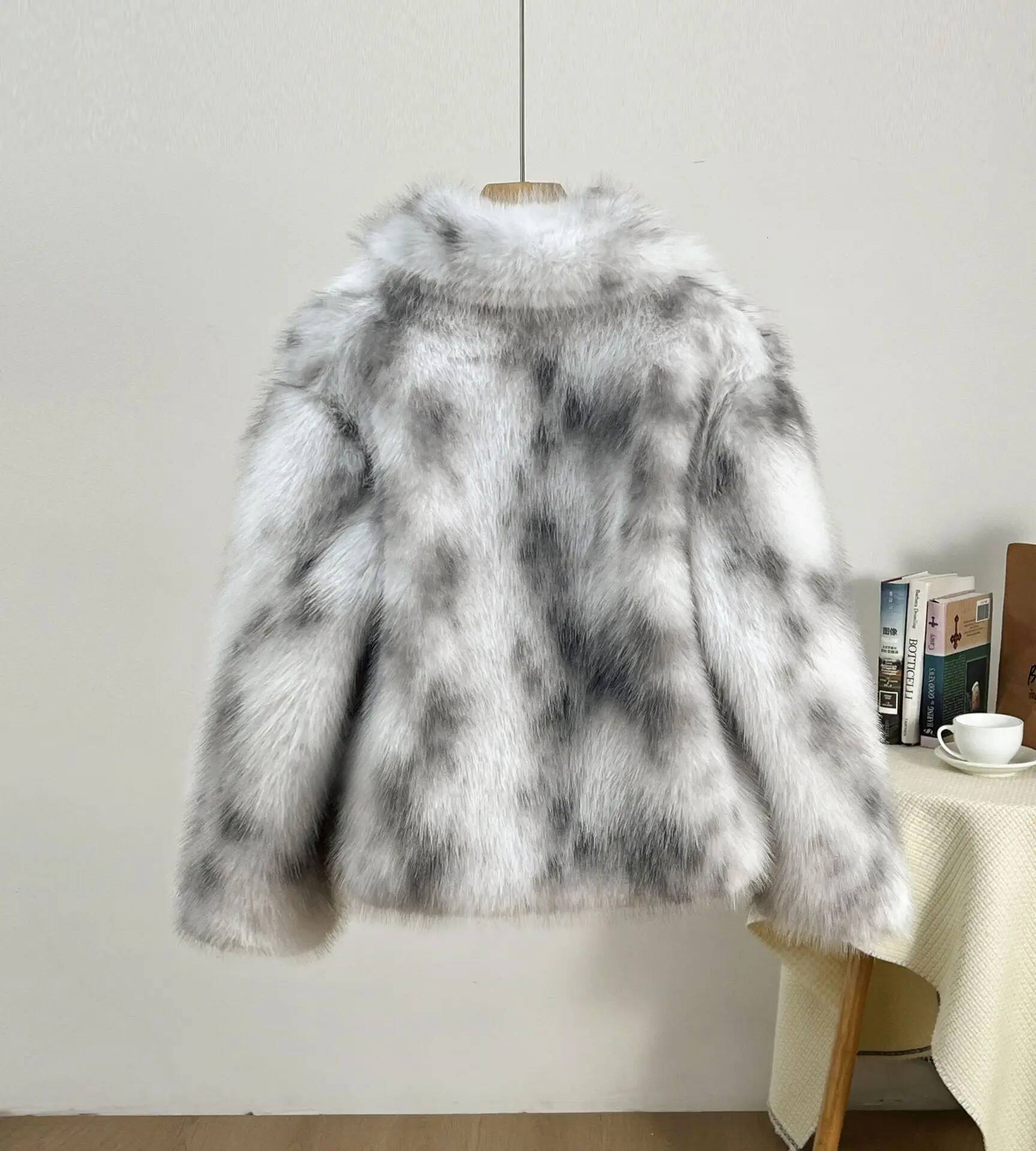 Faux Fur Coats Women Full Sleeve Short Coat Turn Down Collar Thick Warm Y2k Jackets Elegant Open Autumn Winter Jacket