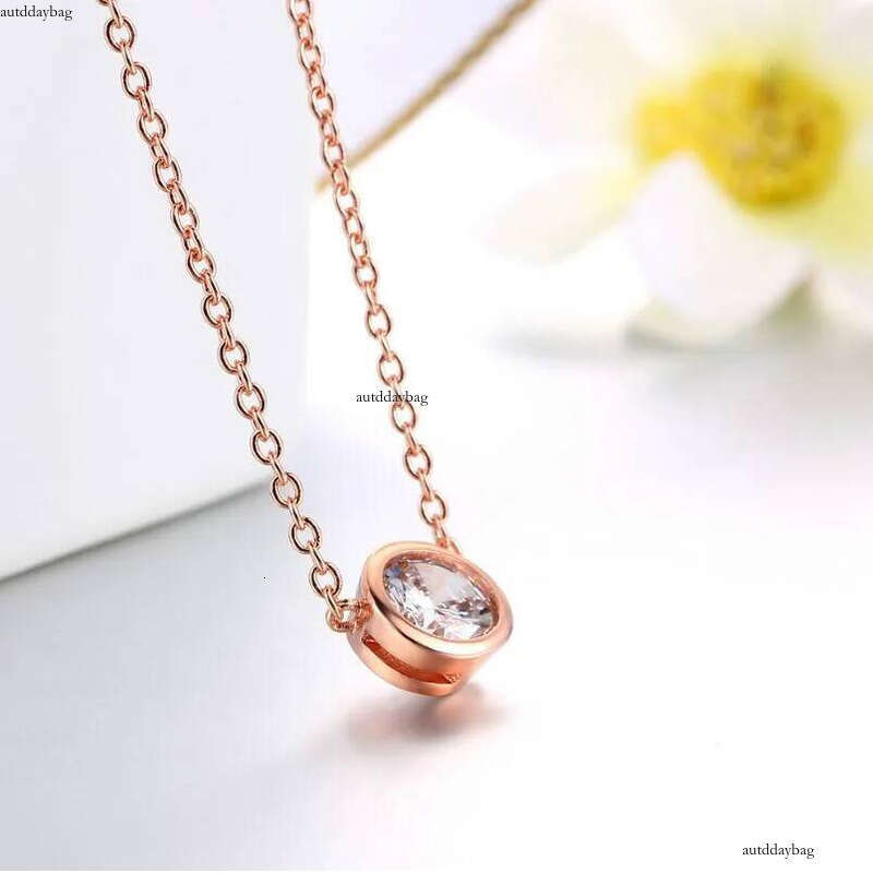 Simple Fashion Solitaire Pendant Women Jewelry Sterling Sier Rose Gold Plated 5A Cubic Zircon Emerald Ruby Party Girl Wedding Clavicle Necklace Gift