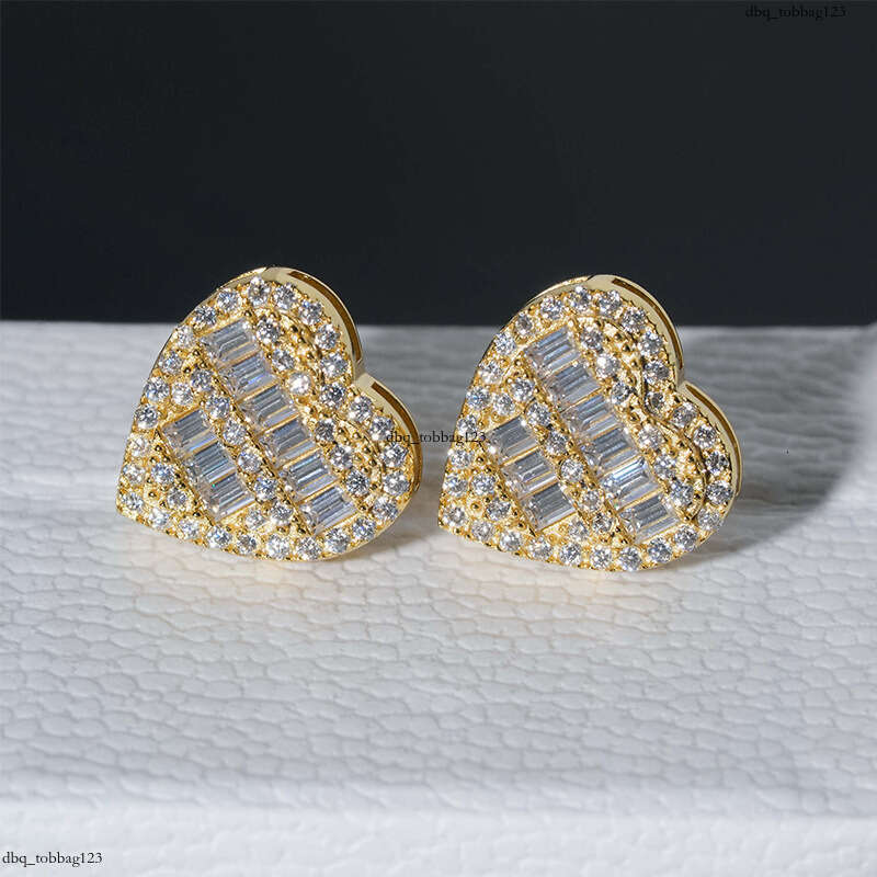 ICED OUT Sier Moissanite Heart-shaped Stud Earrings Hiphop Trendy Jewelry Accessories