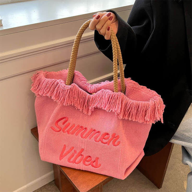 Designer Bags New Simple Solid Color Stylish Niche Beach Fashion Tassel Large Capacity Tote Bag