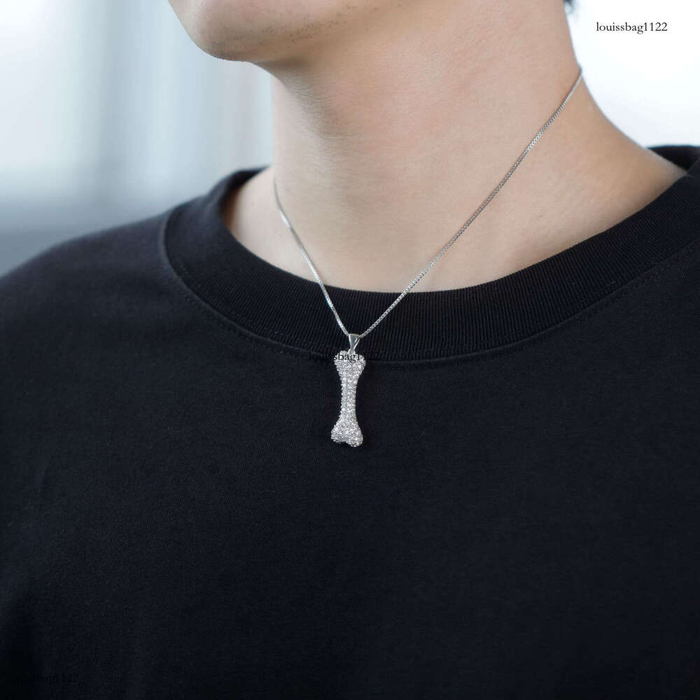 Fashion Sterling Silver Full Moissanite chain Bone Pendant for Women Hip-Hop Personality Clavicle Chain Men's Necklace