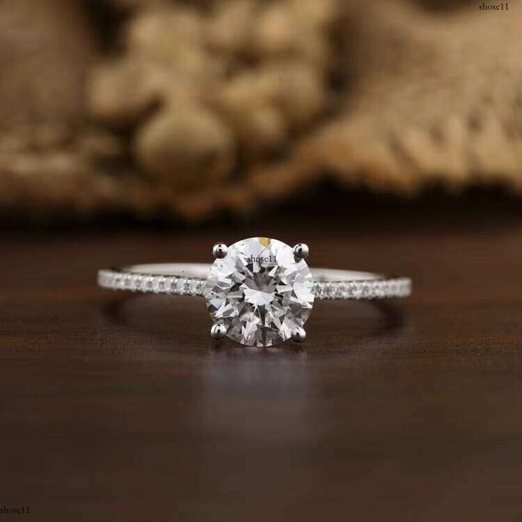 Hot Sale Custom Gold Bling White Round 1.0ct 4 Claw Prongs Moissanite Dia Women Engagement Wedding Ring