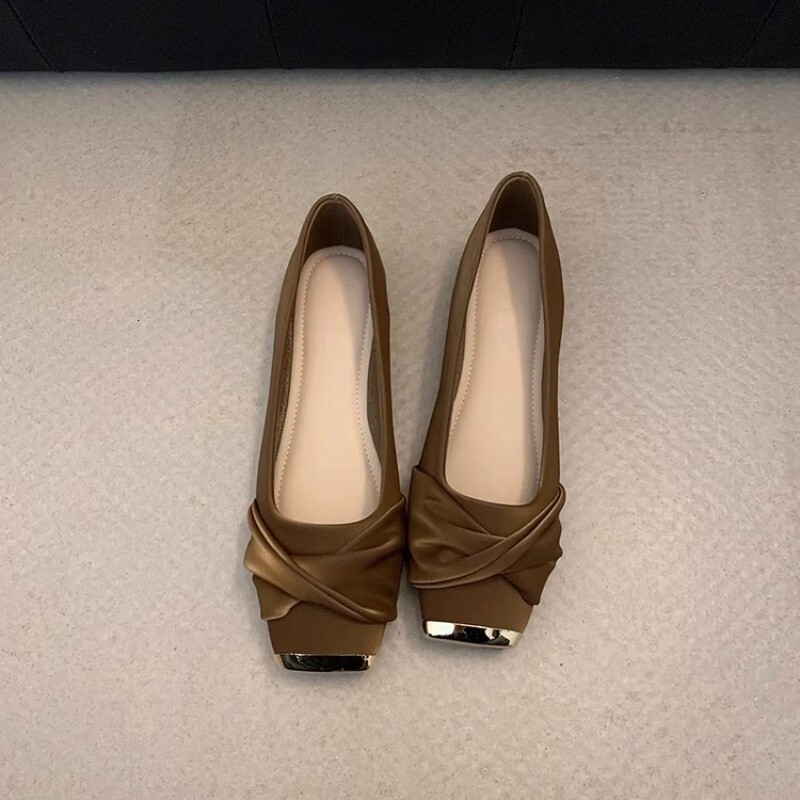 Women's flat shoes commuting shoes 2025 designer's new French square toe Mary Jane loafers