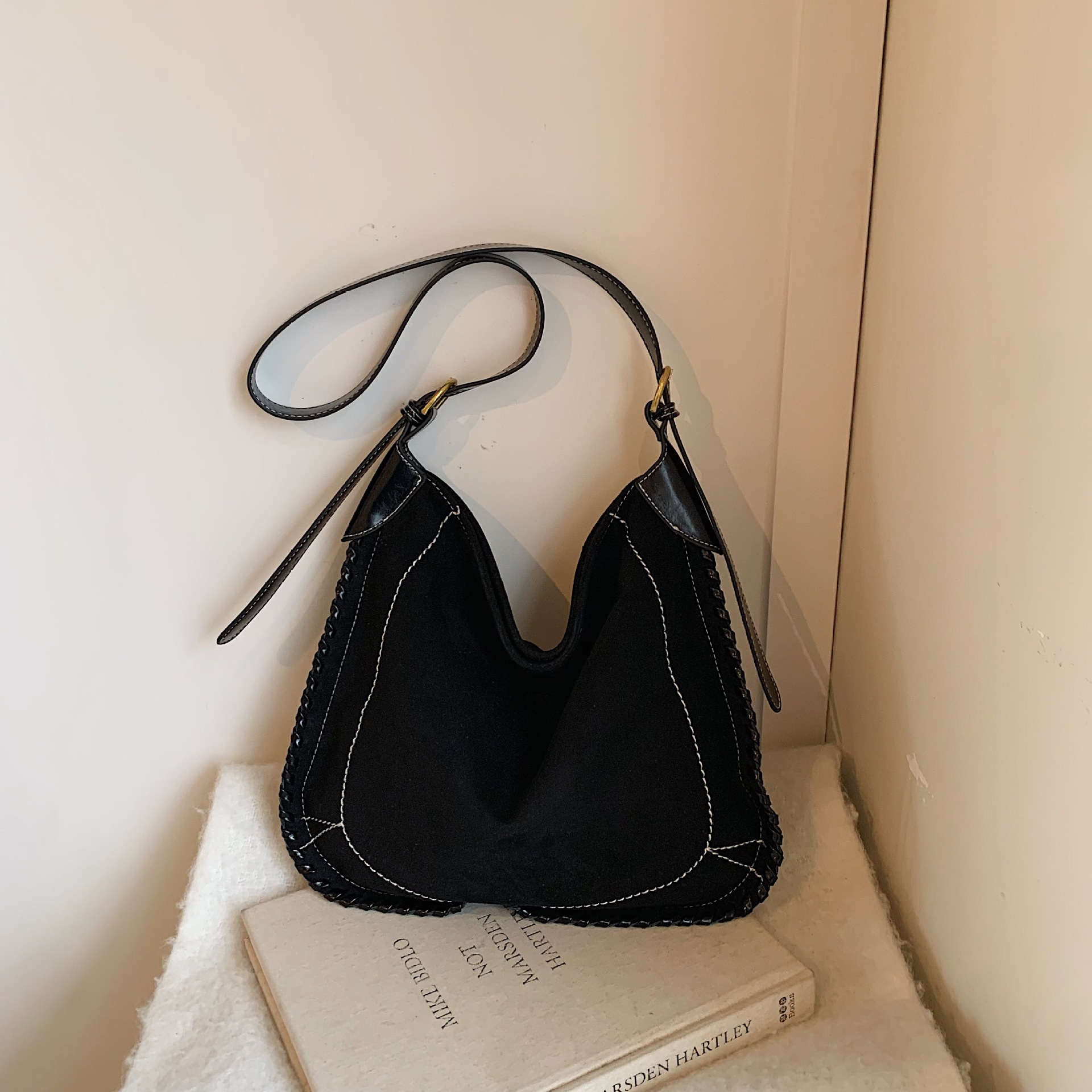 Frosted Vintage Luxury Bag Bag For Designer Bag Women Large Capacity 2025 New Autumn Winter Casual Shoulder Shopping Bag Commuting Tote Bag