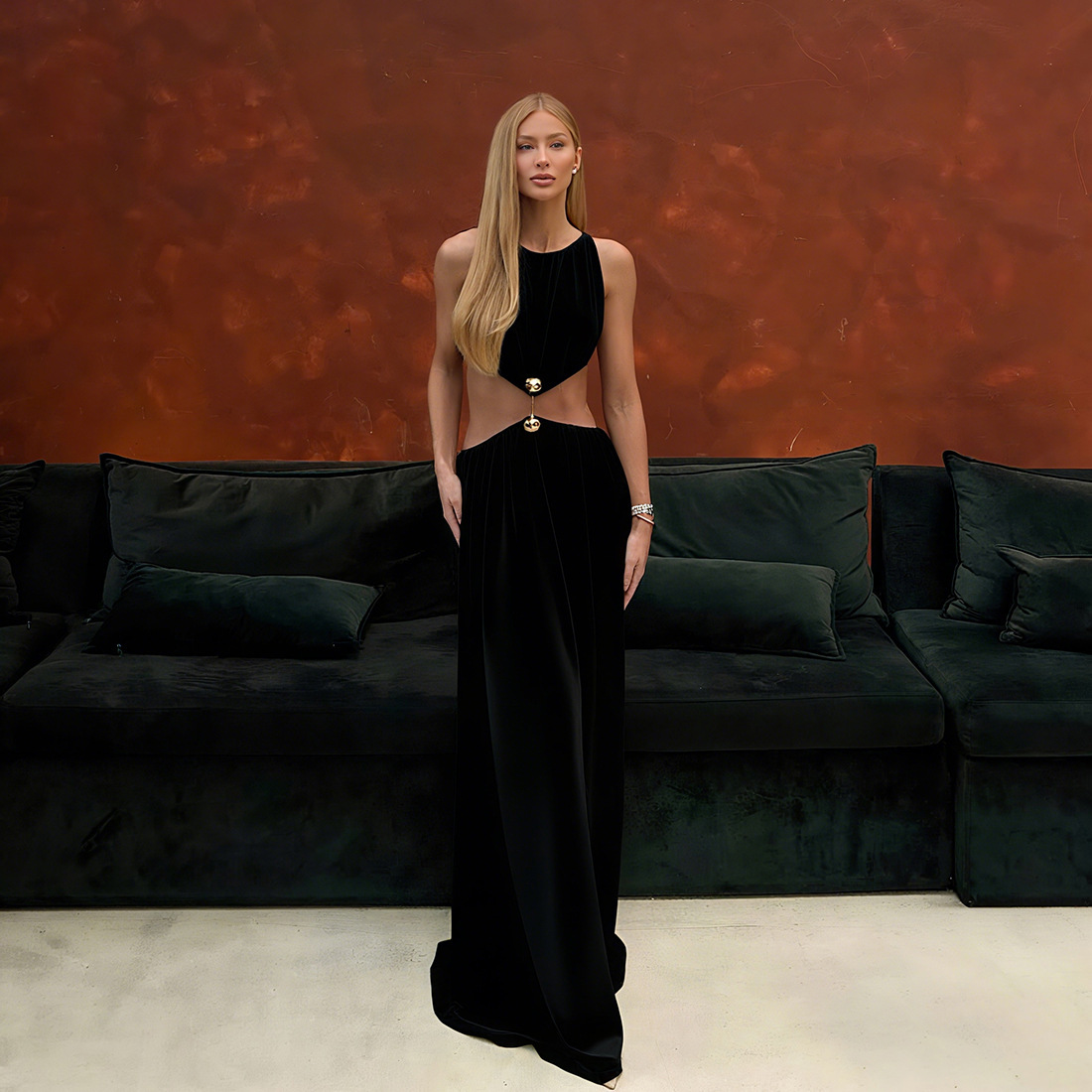 2025 Autumn New Womens Fashion Sexy Waist-Exposing Long Dress Round Neck Sleeveless Solid Color Dress