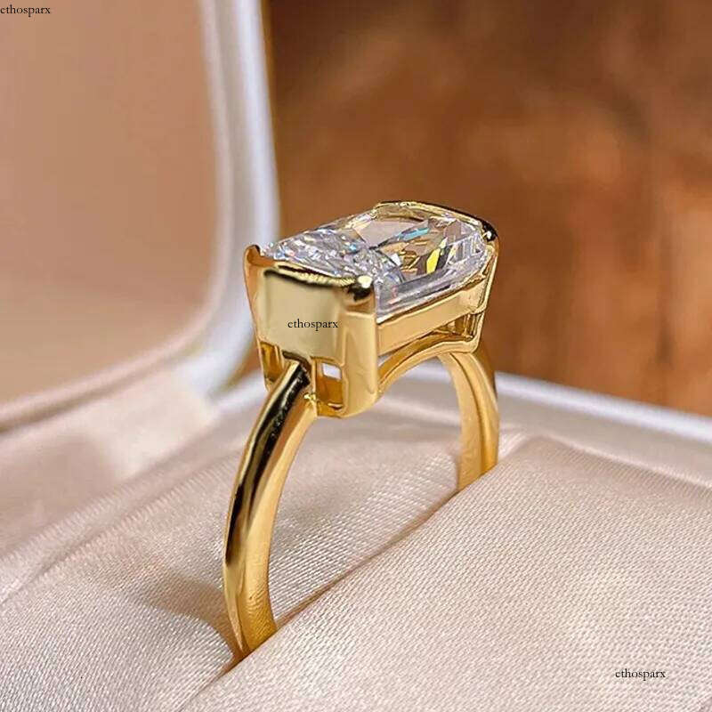 2025 Sparkling Rulalei Brand Wedding Rings Handmade Jewelry Pure 100% Sterling Sier Ice Cut White Moissanite Dia Party Elegant Women Bride Ring Gift