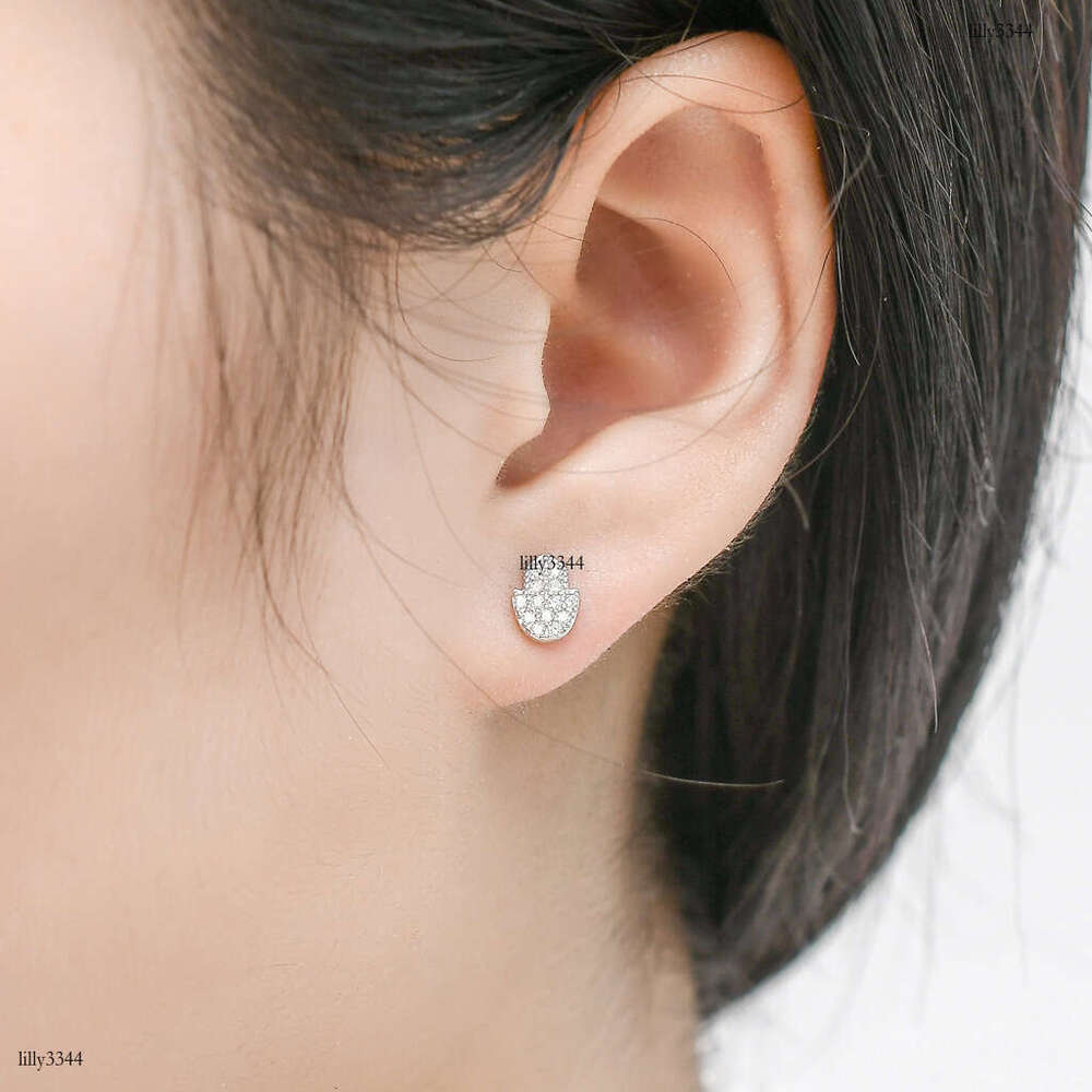 New Micro-Paved Zircon Iced Out VVS Small Hand Hip-Hop Earrings