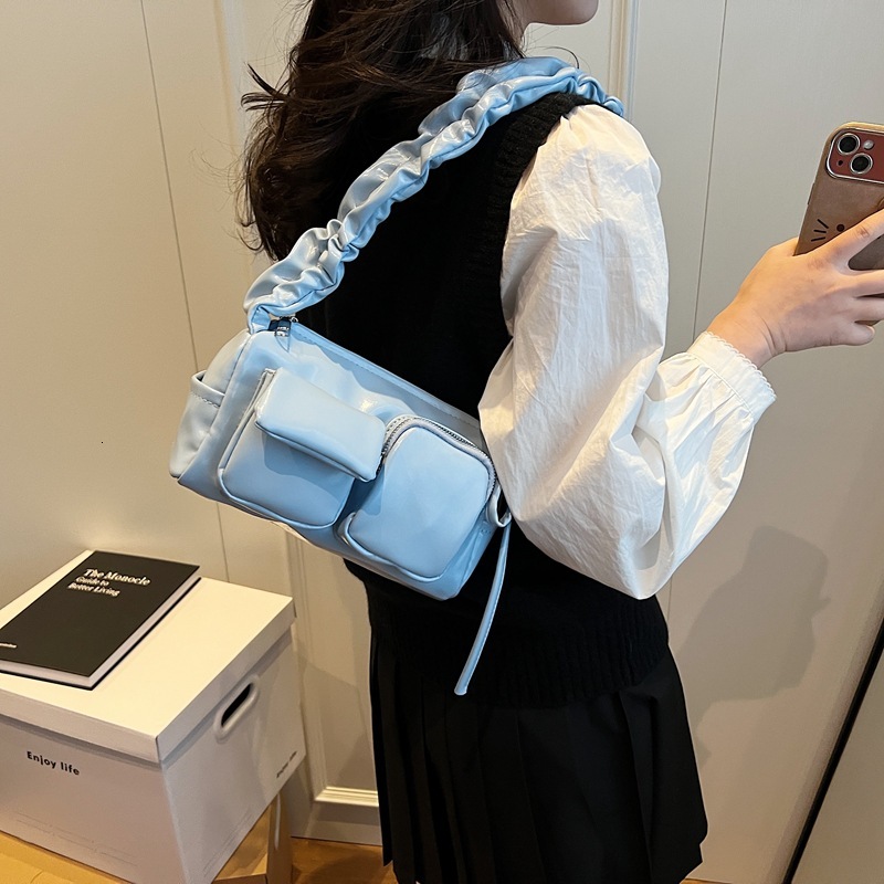 Hot-selling Korean Niche Ins Casual Versatile College Designer Bag Student Tote Bag For Women Large Capacity Luxury Bag Pleated Multi-pocket Crossbody