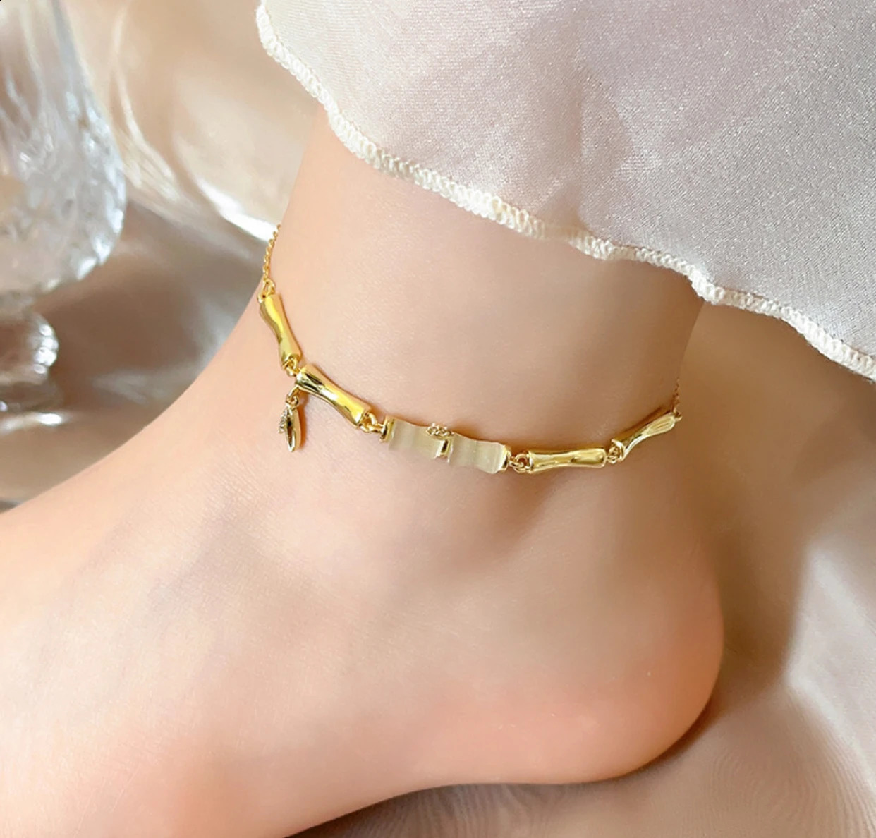 sell 27cm small niche high-end bamboo joint bracelet for girls sense trendy luxurious ankle bracelet temperament 250807